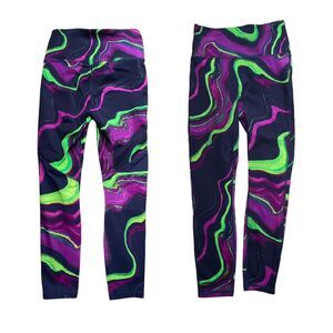 Fabletics Anywhere Motion365® Ultra High Waisted 7/8 Legging Haze Wave color